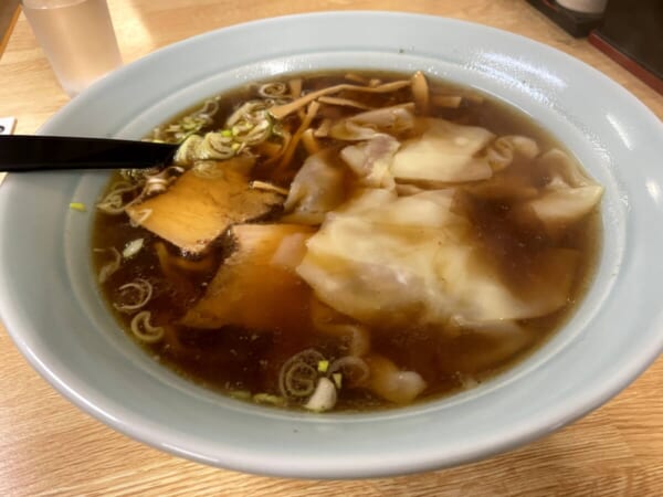 手打ちラーメン いさみ 手打ちワンタンメン