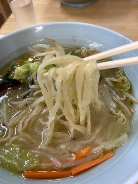 手打ちラーメン いさみ 手打ちタンメン 麺アップ