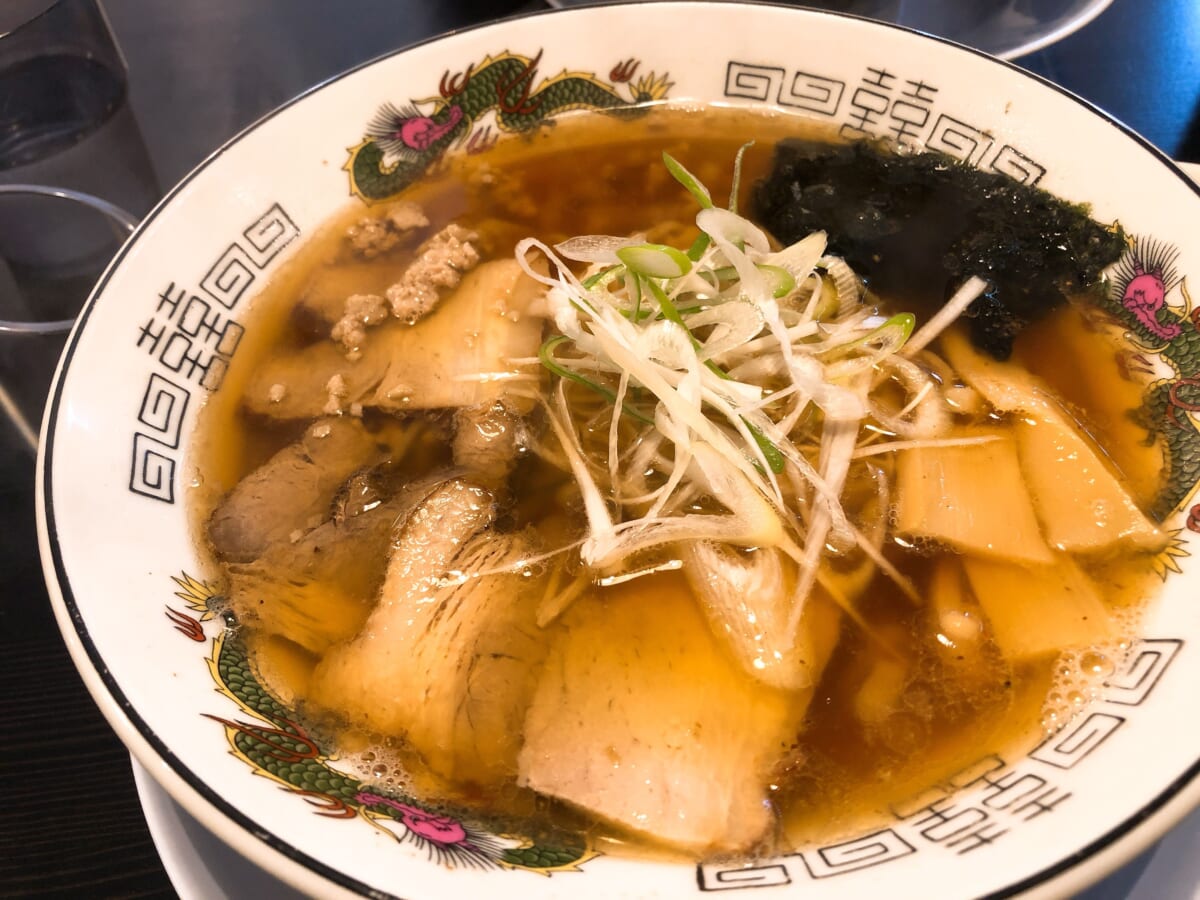 空山NEO 空(そら):醤油ラーメン