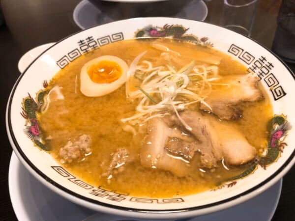 空山NEO 山(やま):味噌ラーメン