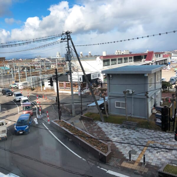 黄鶴楼から、駅前を見る