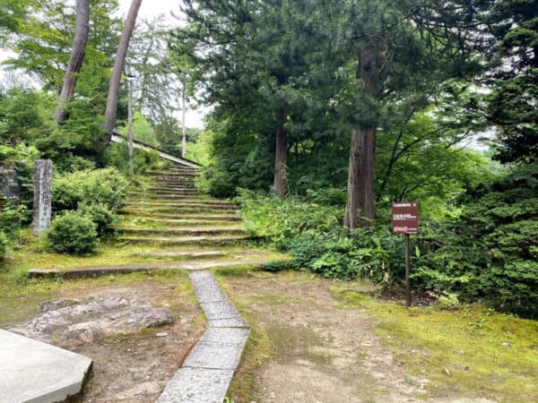 福満尊圓蔵寺 奥之院弁天堂への道