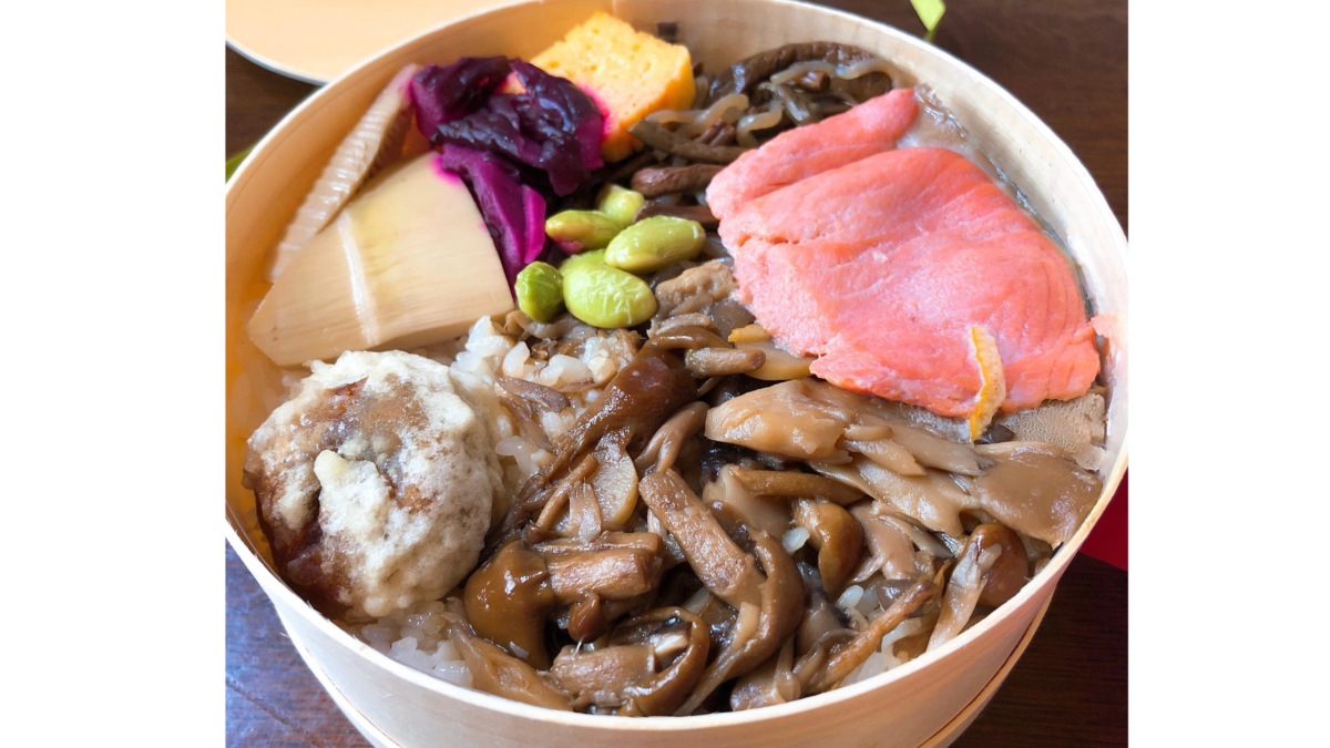 田季野、輪箱飯のお弁当