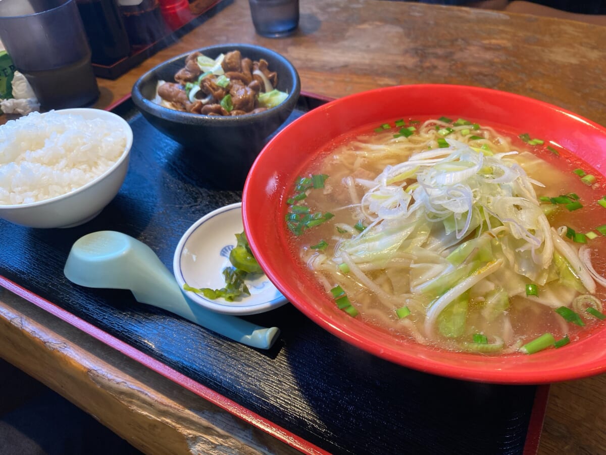 菜華楼 Fランチ、塩タンメンへ変更