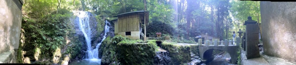 滝沢不動滝(白糸の滝) 全景