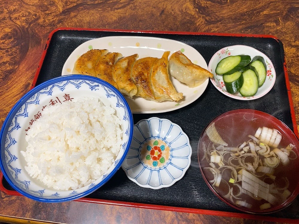 中華飯店 利喜(としき) 餃子定食