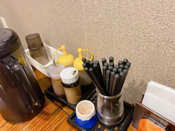 菜華楼(さいかろう) 箸、調味料類
