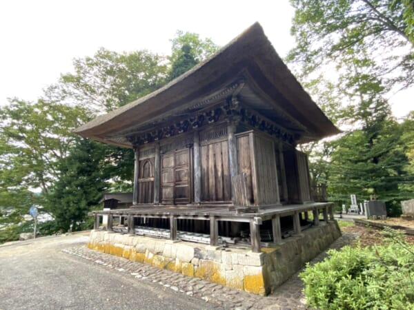 奥之院 弁天堂(べんてんどう、辨天堂) 右奥から