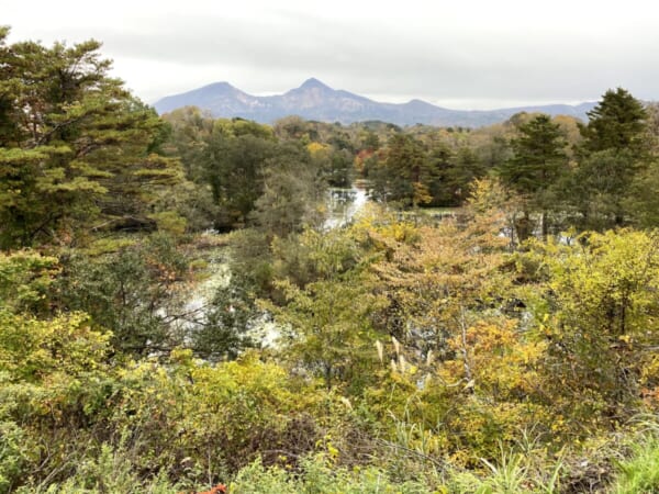 中瀬沼展望台から中瀬沼と磐梯山