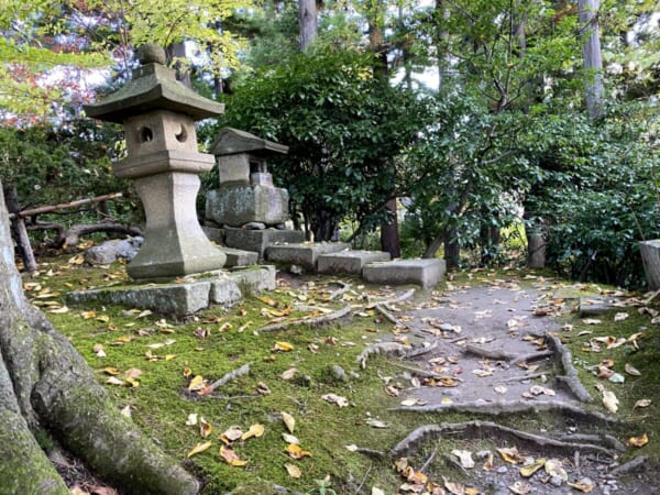 御薬園 朝日神社