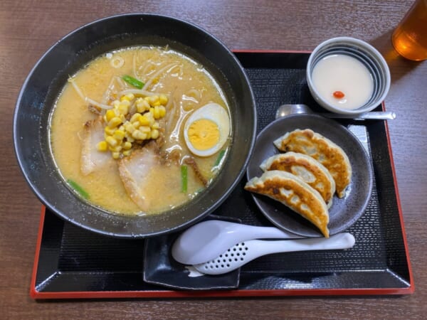 京香 味噌ラーメンセット