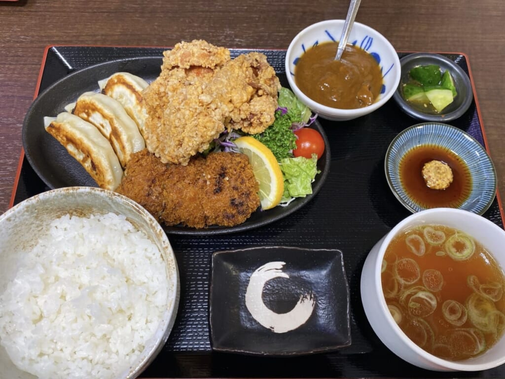 餃子の京香  京香のヤバイSET+ちょいカレールウ