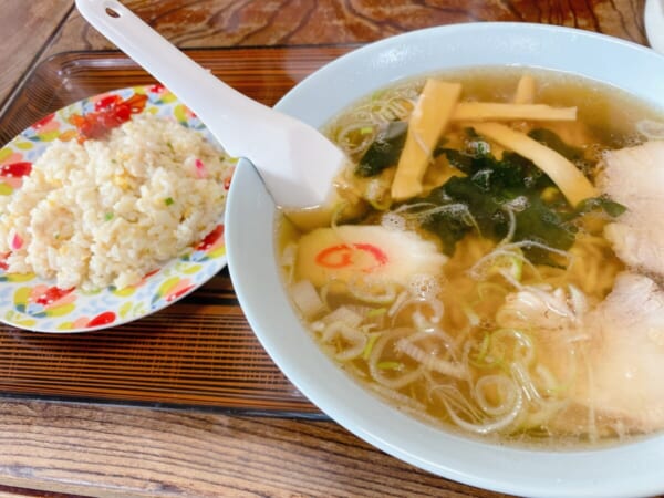 いとう食堂　ミニチャーハン+ラーメン