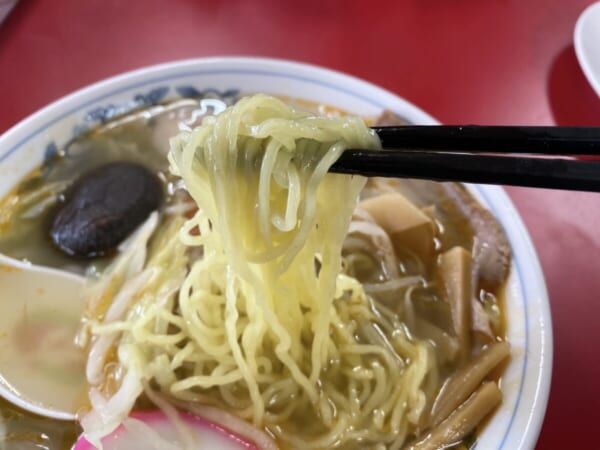 中ノ沢温泉 小西食堂 麺アップ