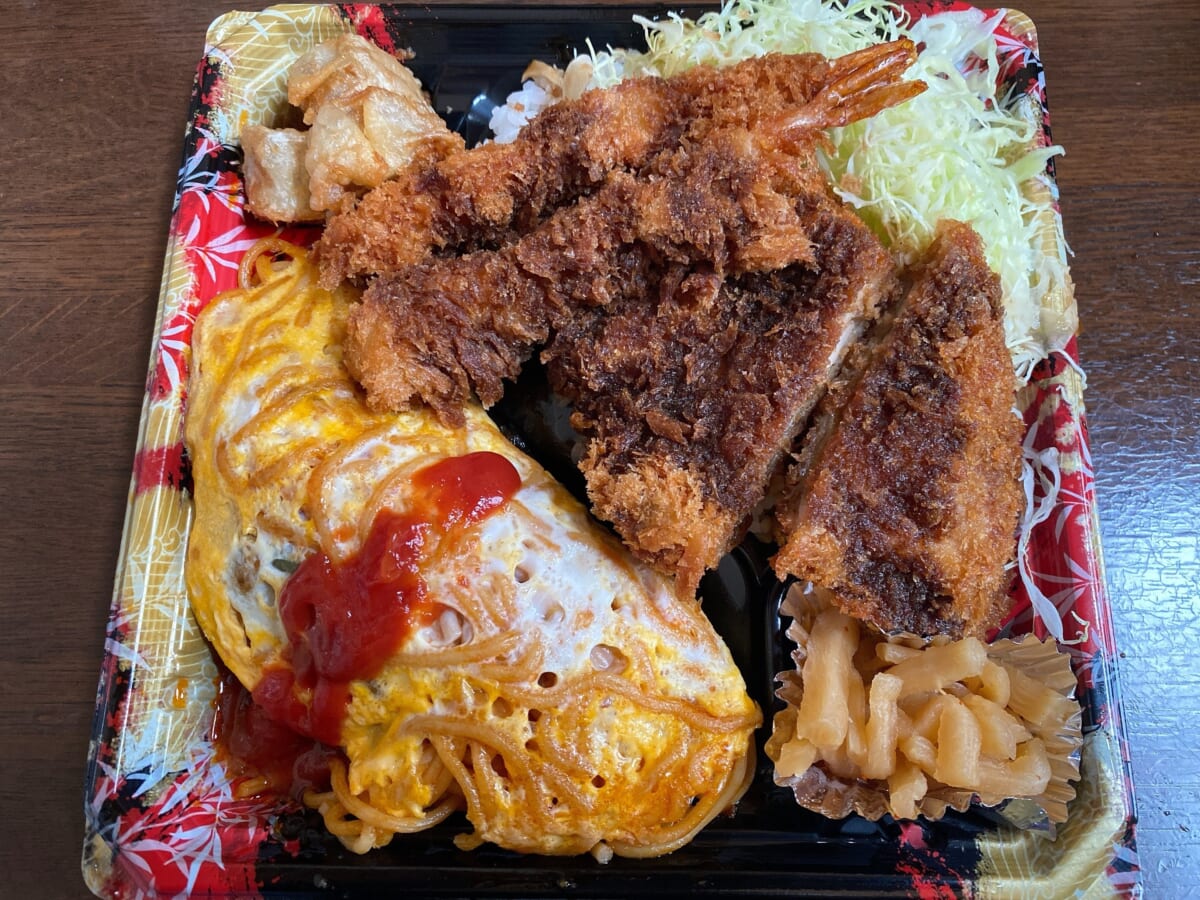 かつや 海老、チキンカツのソースカツ弁当