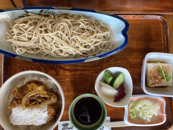 和田 カツ丼セット