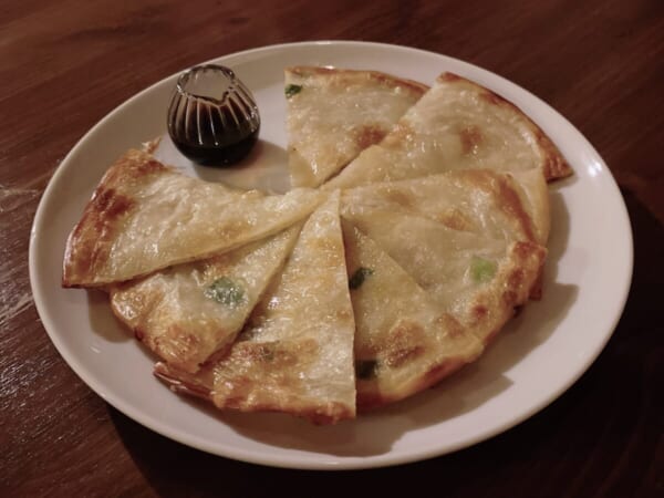 台湾キッチン　會津ウルトラ 葱油餅