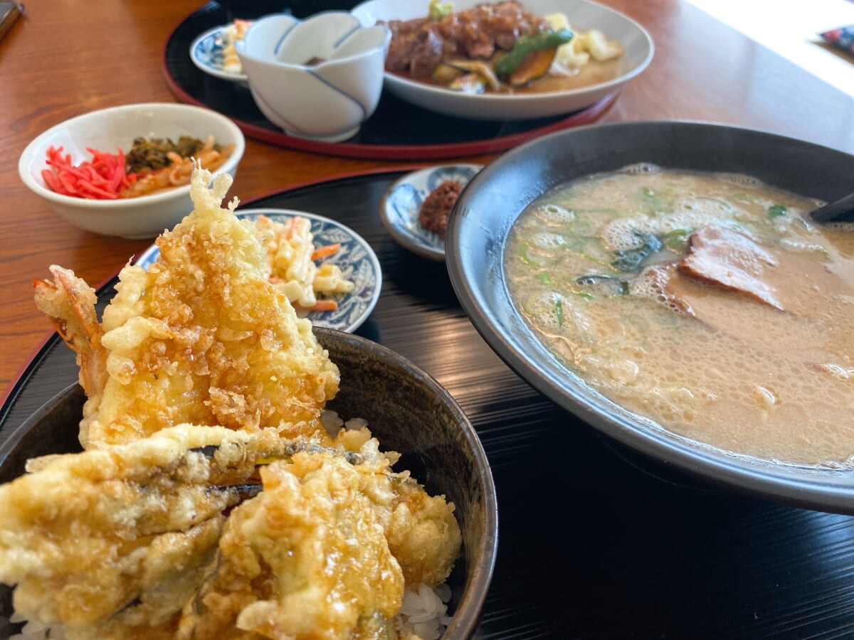 らーめん お食事処 あおやま ステーキ定食を食べよう Rとさかな