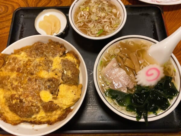 若大将 カツ丼 + 半ラーメン