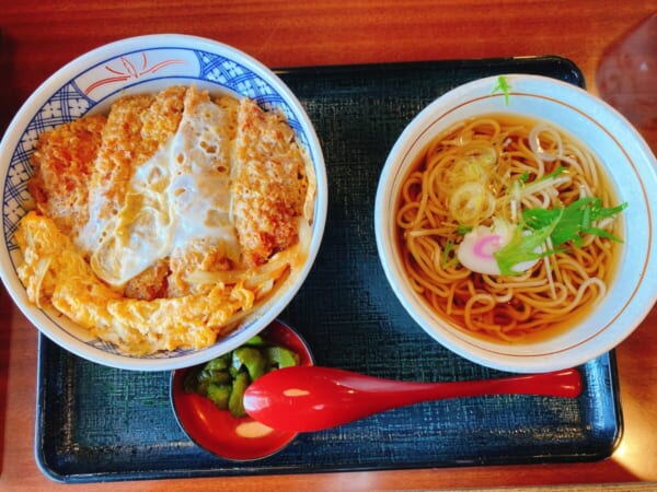 まるまつ 会津若松店 カツ丼ミニそば