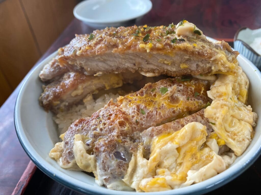 しおえ 煮込みカツ丼