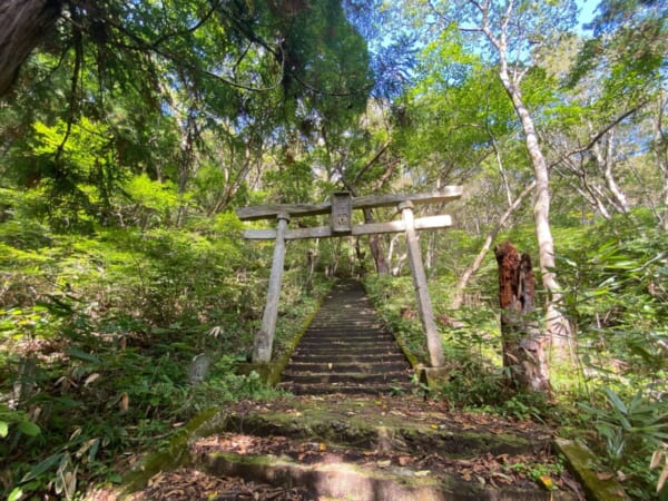 東山温泉 羽黒山湯上神社 鳥居