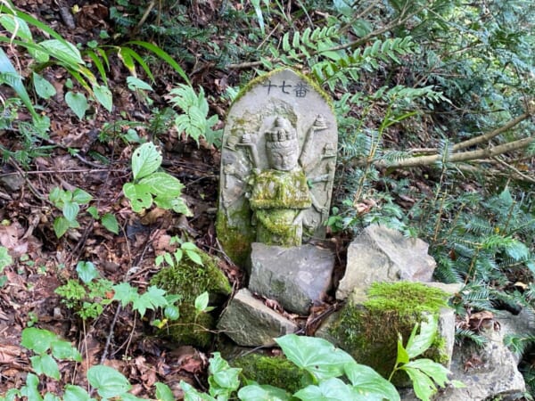 東山温泉 羽黒山湯上神社 三十三観音の十七番