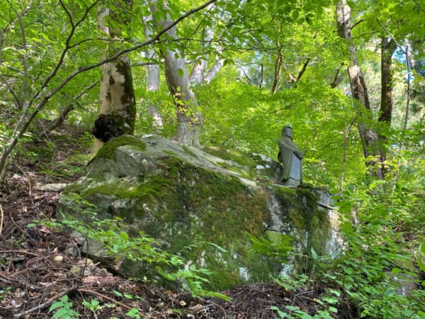 東山温泉 羽黒山湯上神社 参道