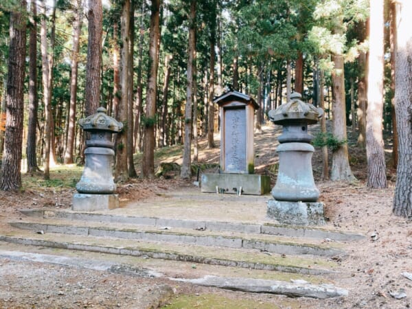 土津神社(はにつじんじゃ) 保科正之墳墓