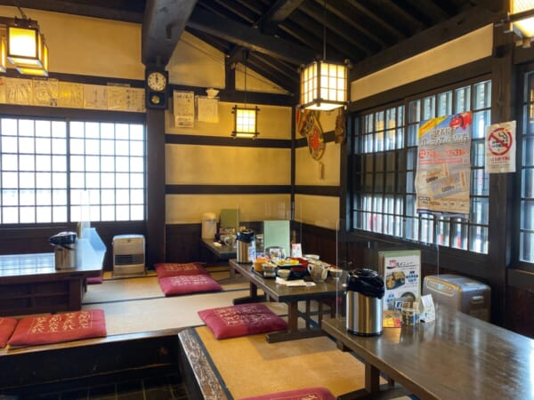 会津 二丸屋武蔵亭 店内