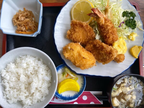 和風れすとらん くいしん坊 ミックスフライ定食