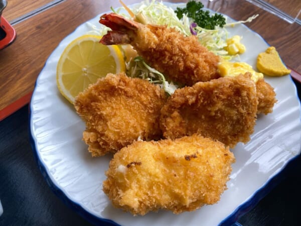 和風れすとらん くいしん坊 ミックスフライ定食