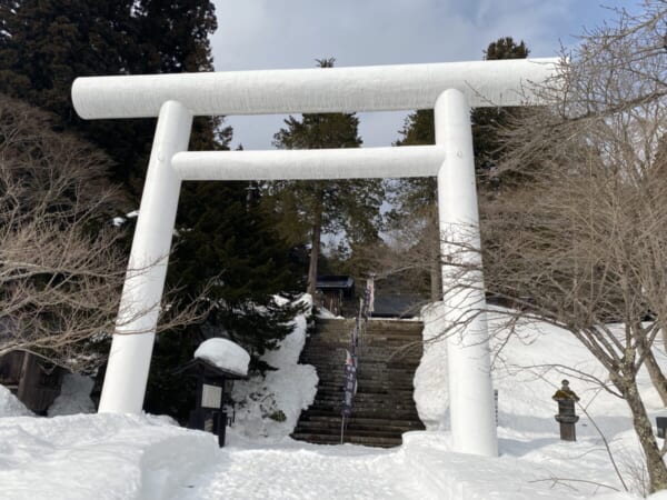 土津神社 冬の白大鳥居