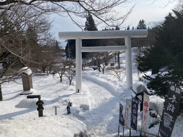 土津神社 冬の白大鳥居