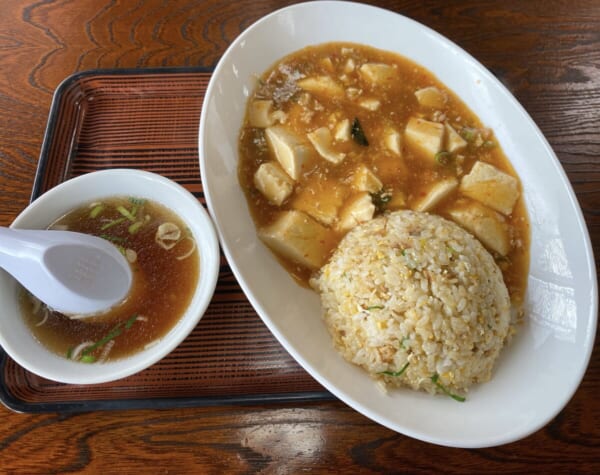 南京飯店 城前店 マーボかけチャーハン