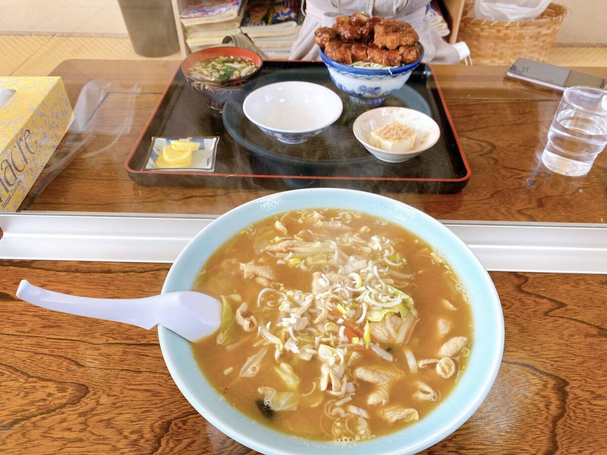 ラーメン処 天神 もつラーメン