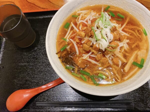 菜華楼 台湾ラーメン