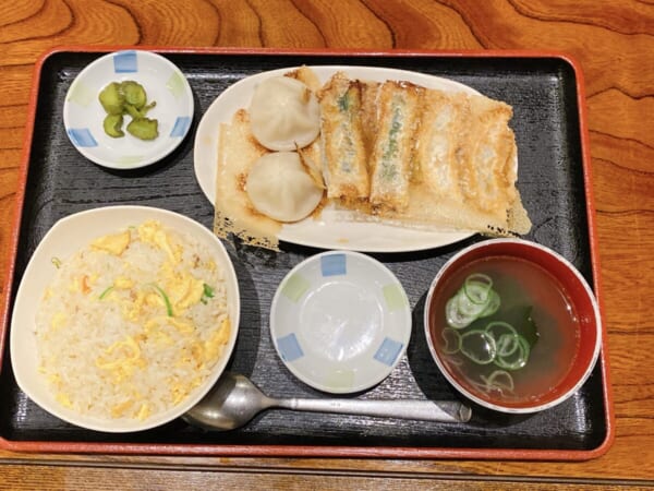 菜華楼  半チャーハン＆焼きセット