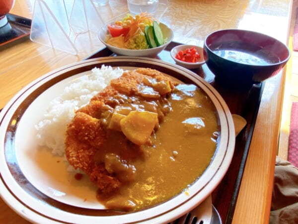 お食事処 峠 カツカレーライス