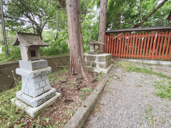 殺生石稲荷神社 (伊佐須美神社 末社) 祠