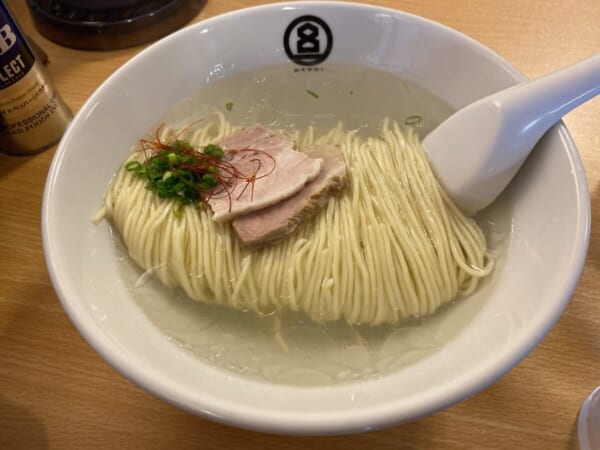 HACHI はち 8 弾八の塩 塩ラーメン