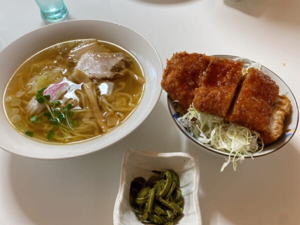 令来軒 ラーメンセット