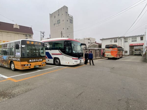 紅葉の鳴子峡と銀山温泉散策 バスツアー