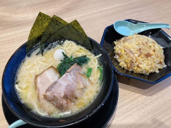 横浜家系ラーメン 創心家 チャーハン セット