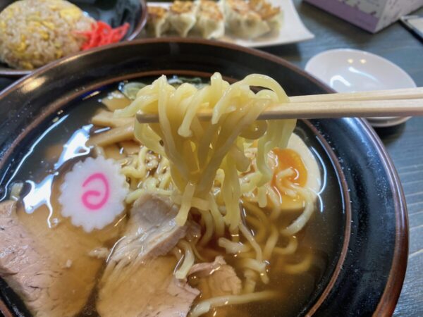 麺や あくつ 支那そば 麺のリフトアップ