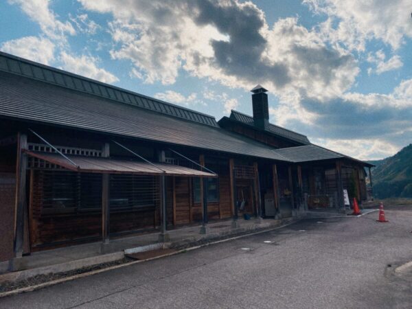 季の郷 湯ら里 むら湯 月と八重桜 深沢温泉 只見 奥会津 福島県