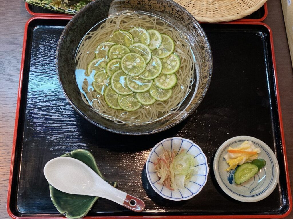 會津 おにやんま 塩出汁 すだち蕎麦